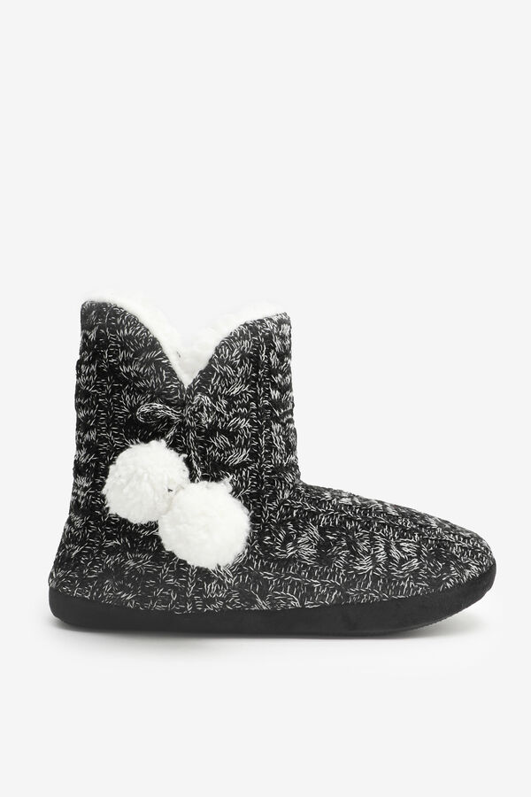 Cable Knit Bootie Slippers