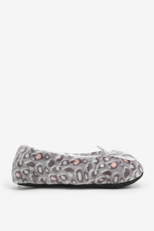 Leopard Slip-On Slippers