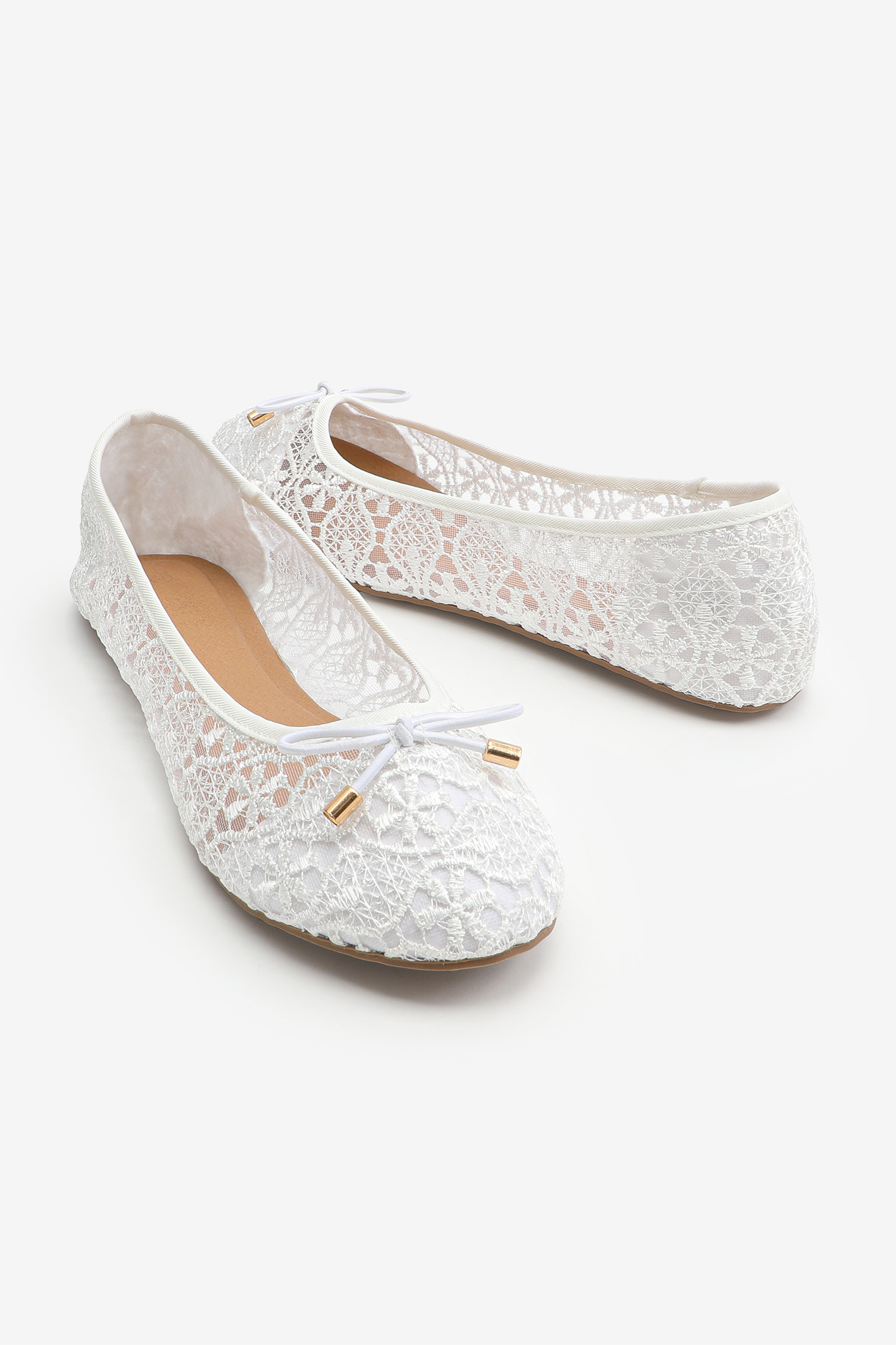 Lace Ballet Flats with Bow