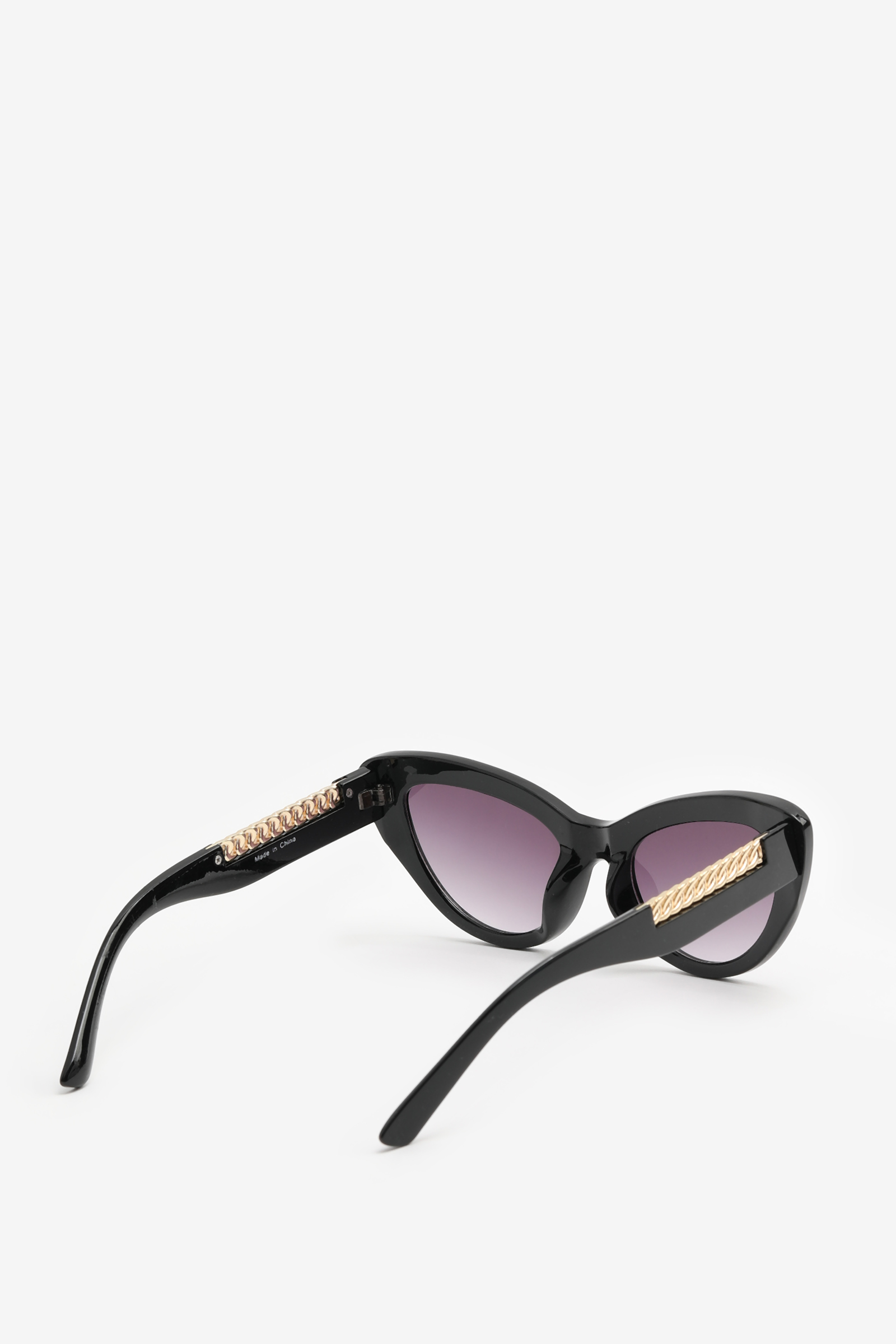 Cat Eye Sunglasses with Chain Detail
